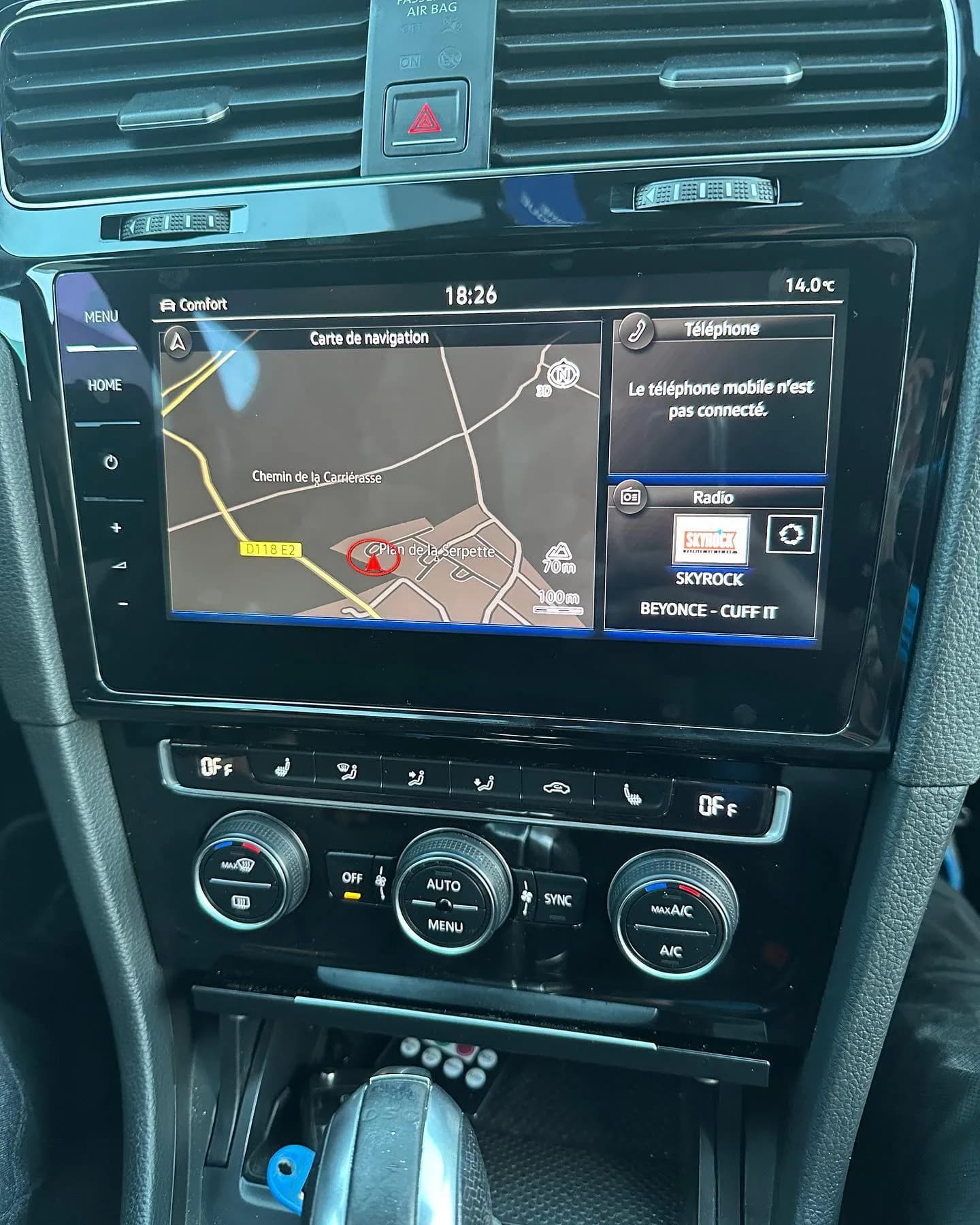 Écran Discover Pro d’une Golf 7 GTD affichant la navigation après rétrofit