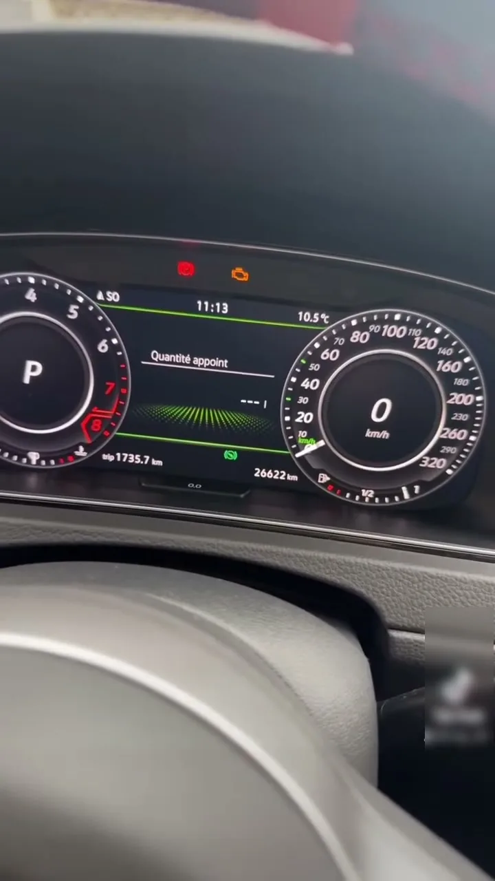 Combiné d’une Golf GTI TCR gradué jusqu’à 320 km/h après activation du compteur type Golf 7 R