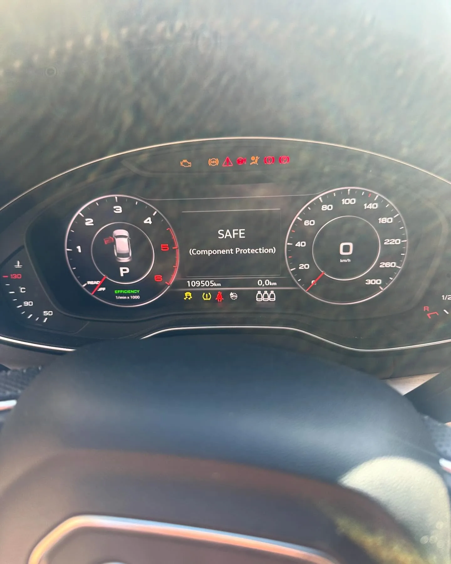 Audi Q5 FY, Audi Q5 : centrale électrique oxydée et recodage (photo 2 sur 5)
