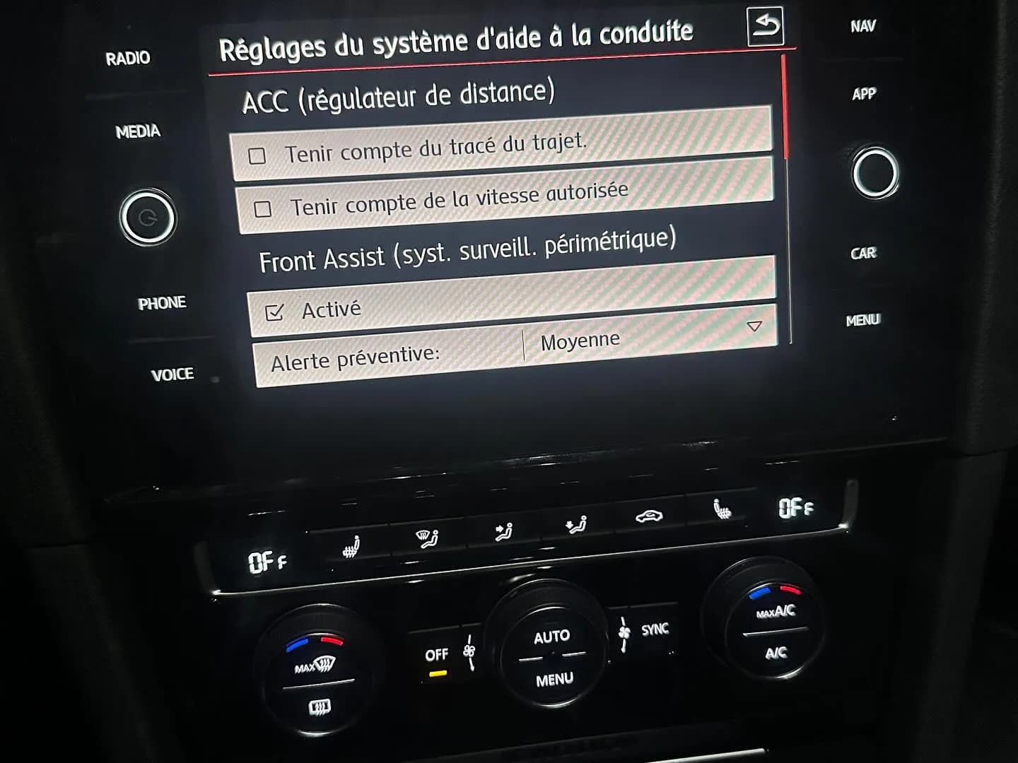 Volkswagen Golf 7 R, Golf 7 R : codages perdus et aides à la conduite (photo 4 sur 8)