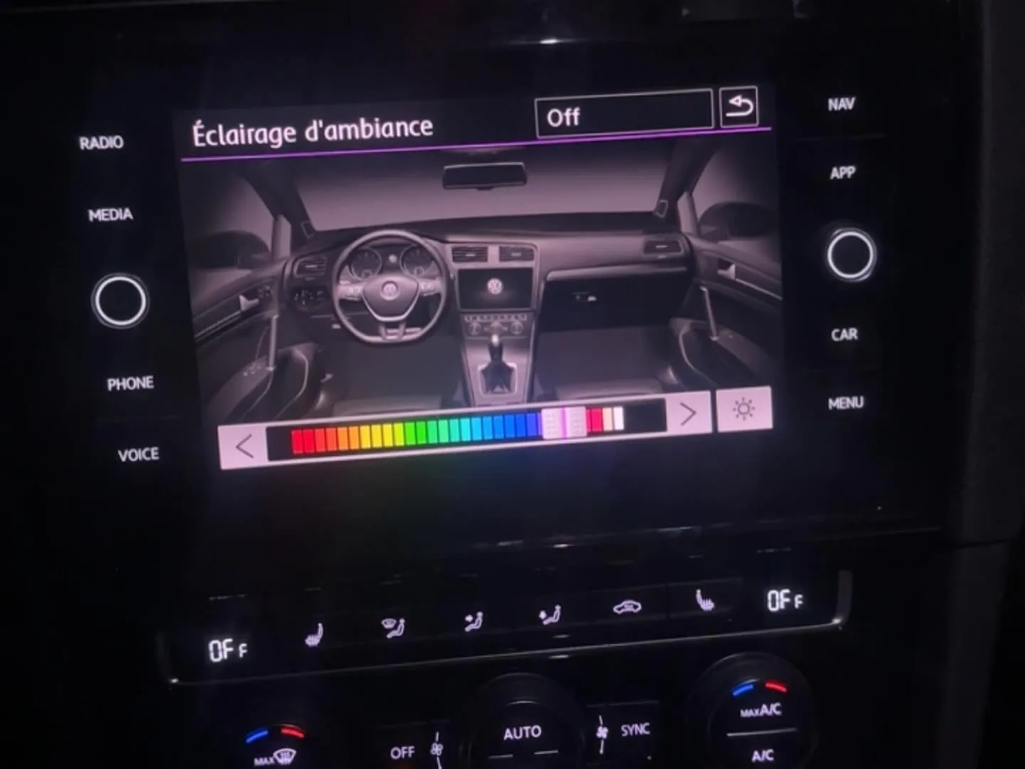 Volkswagen Golf 7 R, Golf 7 R : codages perdus et aides à la conduite (photo 7 sur 8)