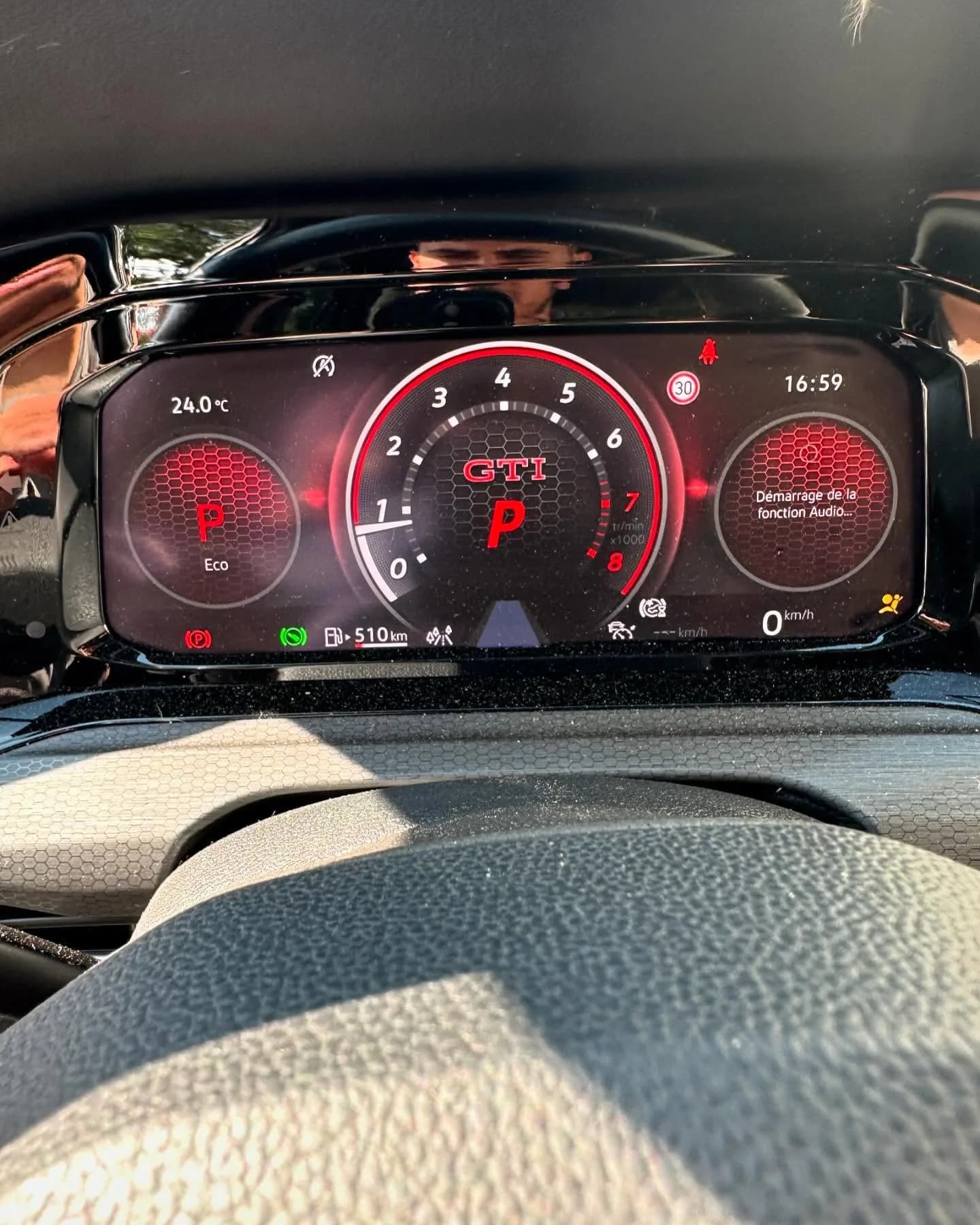 Volkswagen Golf 8 GTI, Golf 8 GTI : Travel Assist et sélecteur réparés (photo 4 sur 4)