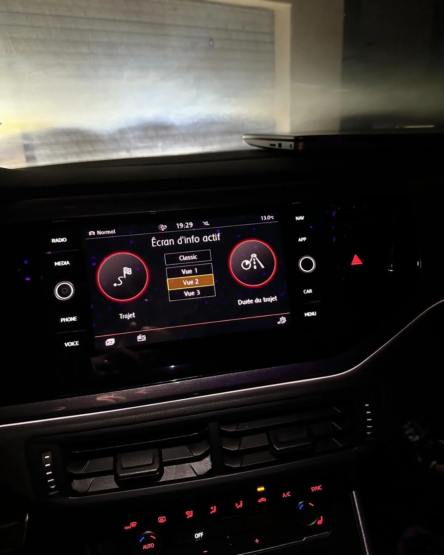 Volkswagen Polo AW, Virtual cockpit neuf sur Volkswagen Polo AW (photo 8 sur 8)